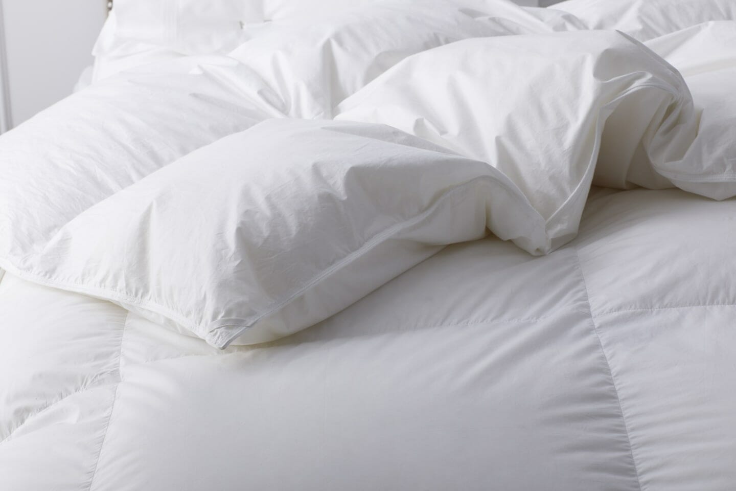 The Best Material for Comforter: a Complete Bedding Guide!